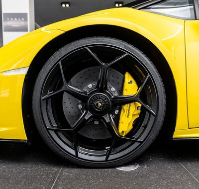 Lamborghini Huracán 11