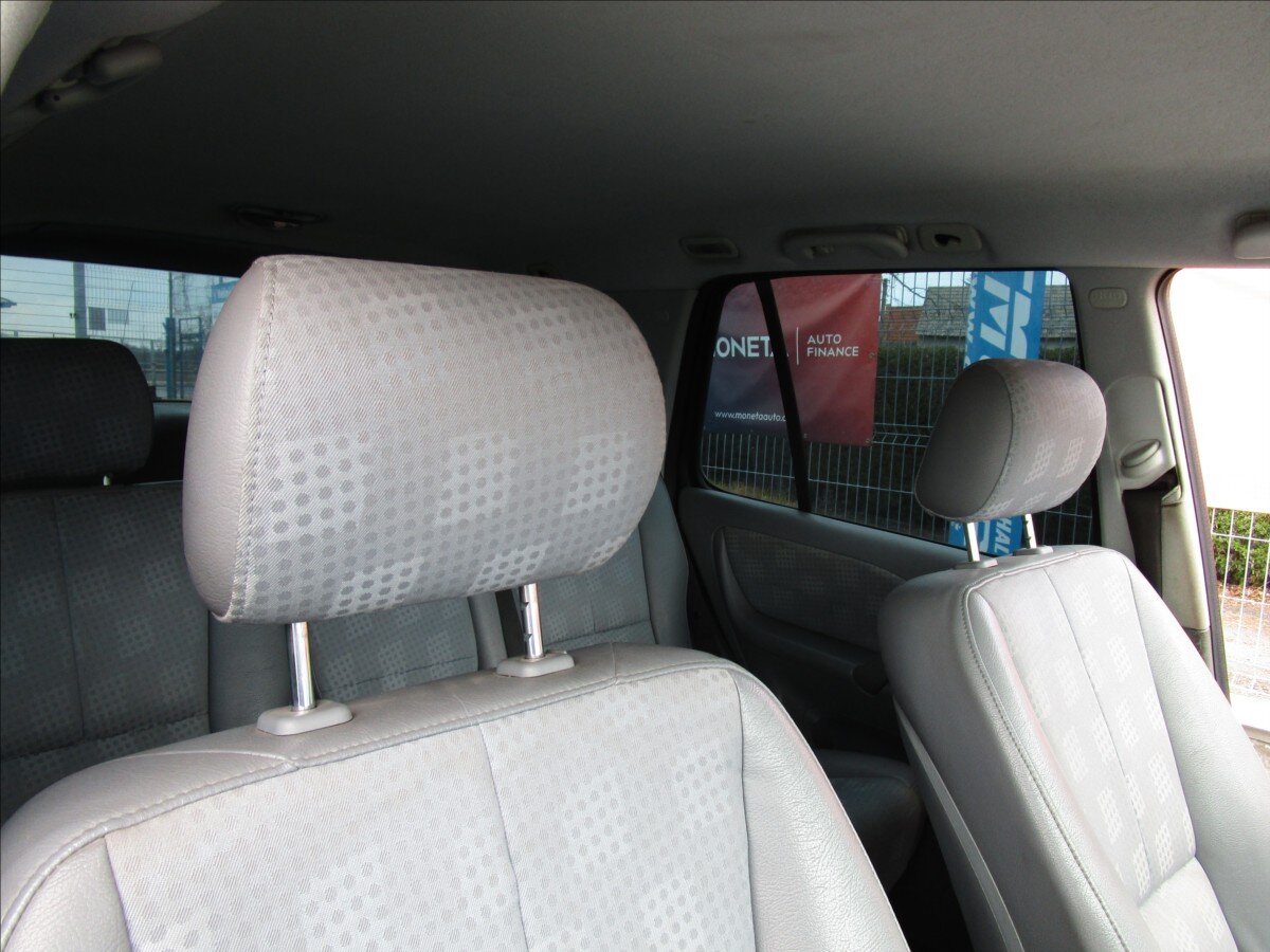 Mercedes-Benz Třídy M Kombi 2,7 l 120 kw