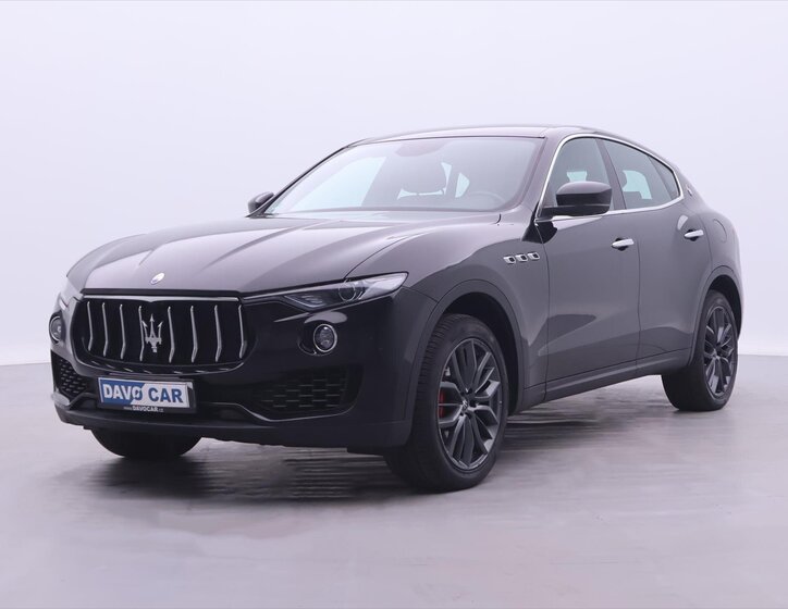 Maserati Levante 3