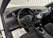 Volkswagen Tiguan 16