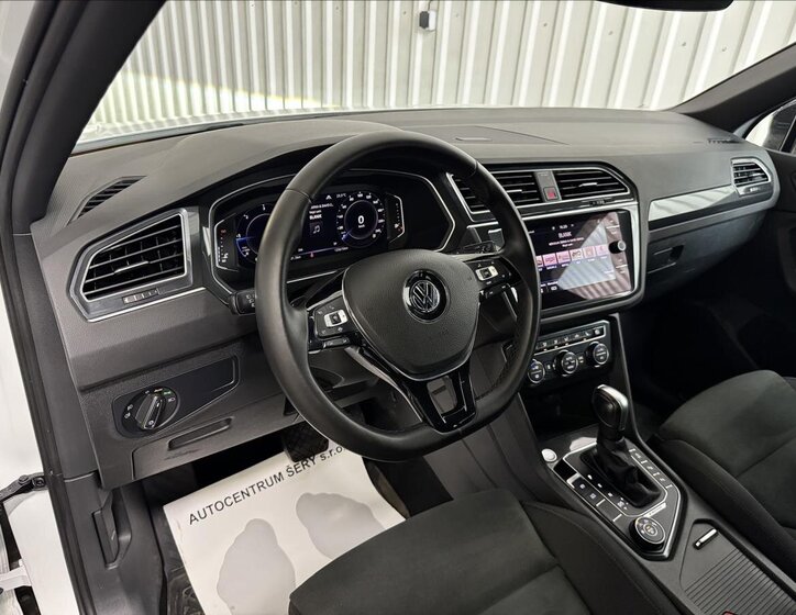 Volkswagen Tiguan 16