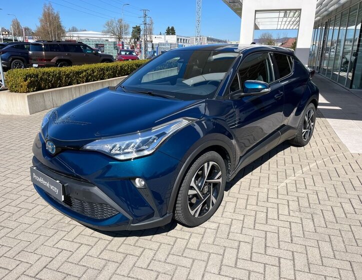 Toyota C-HR SUV / Terénní 2,0 l 112 kw