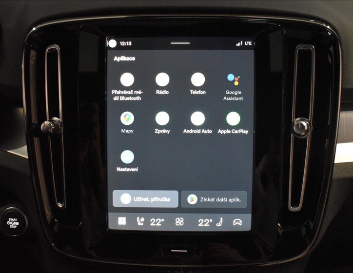 Volvo XC40 SUV / Terénní 2,0 l 120 kw