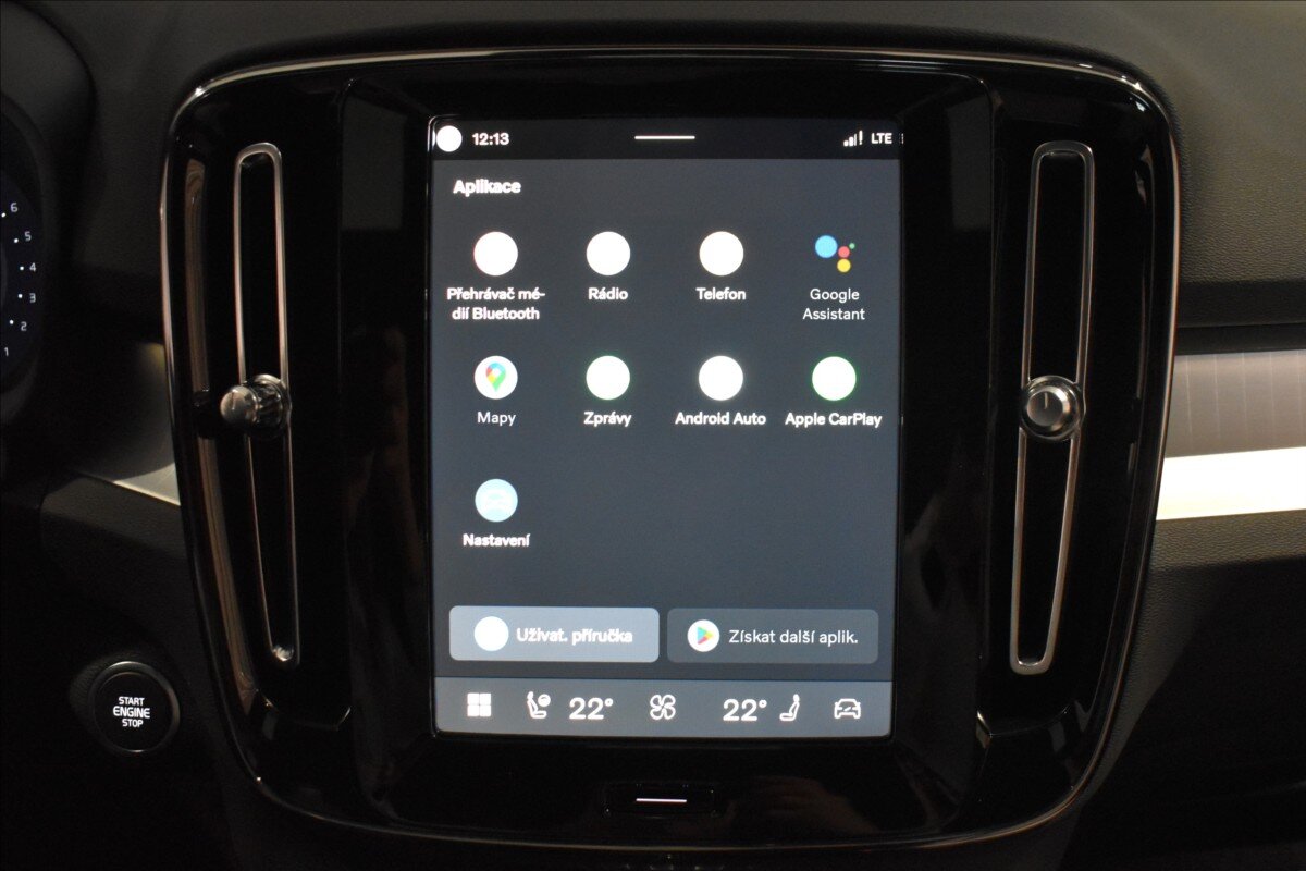 Volvo XC40 SUV / Terénní 2,0 l 120 kw