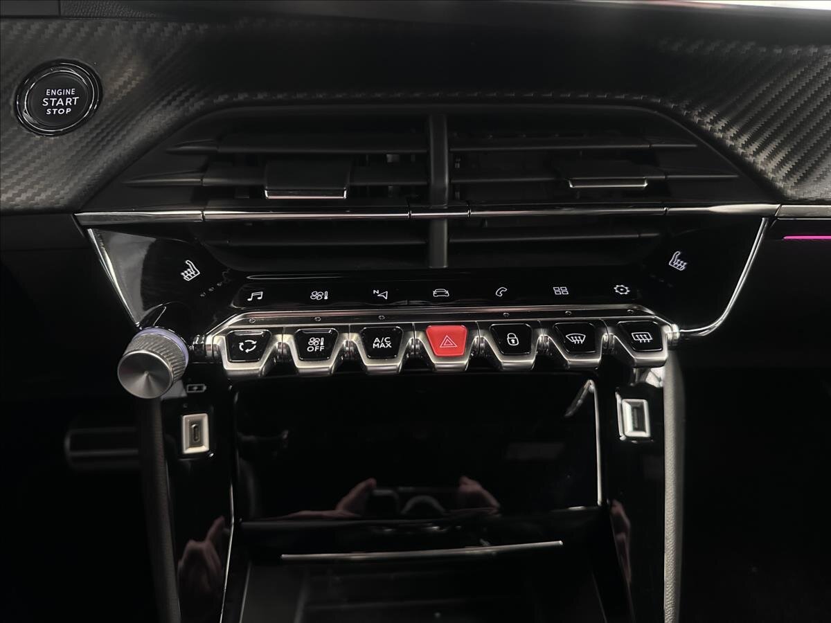 Peugeot 2008 SUV / Terénní 1,2 l 114 kw