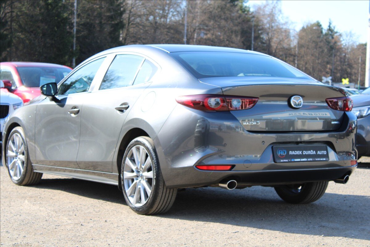 Mazda 3 Sedan / Limuzína 2,0 l 110 kw