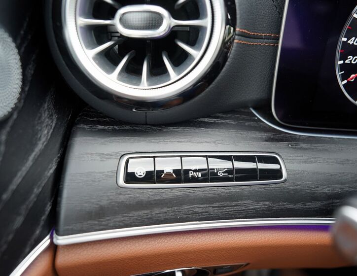 Mercedes-Benz Třídy E 46