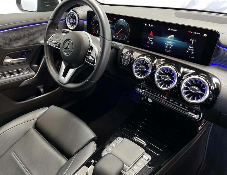 Mercedes-Benz CLA 18