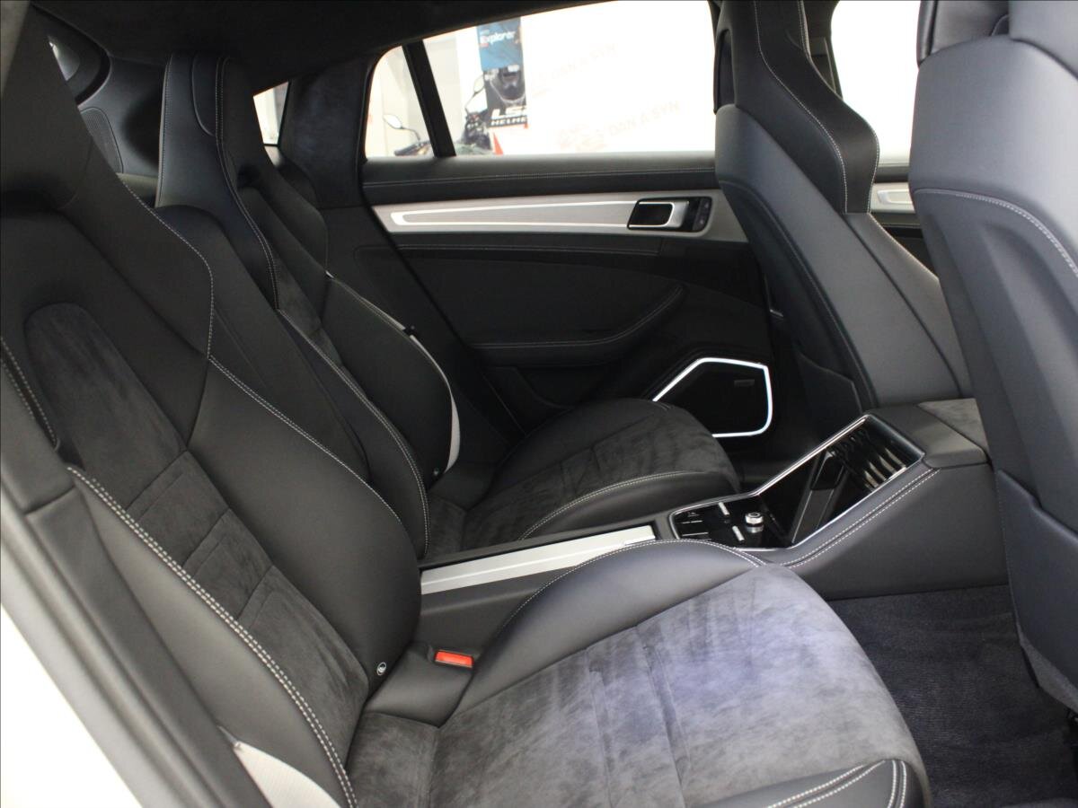 Porsche Panamera Hatchback 4,0 l 368 kw