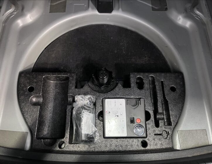 Volkswagen Touran Kombi 1,6 l 81 kw