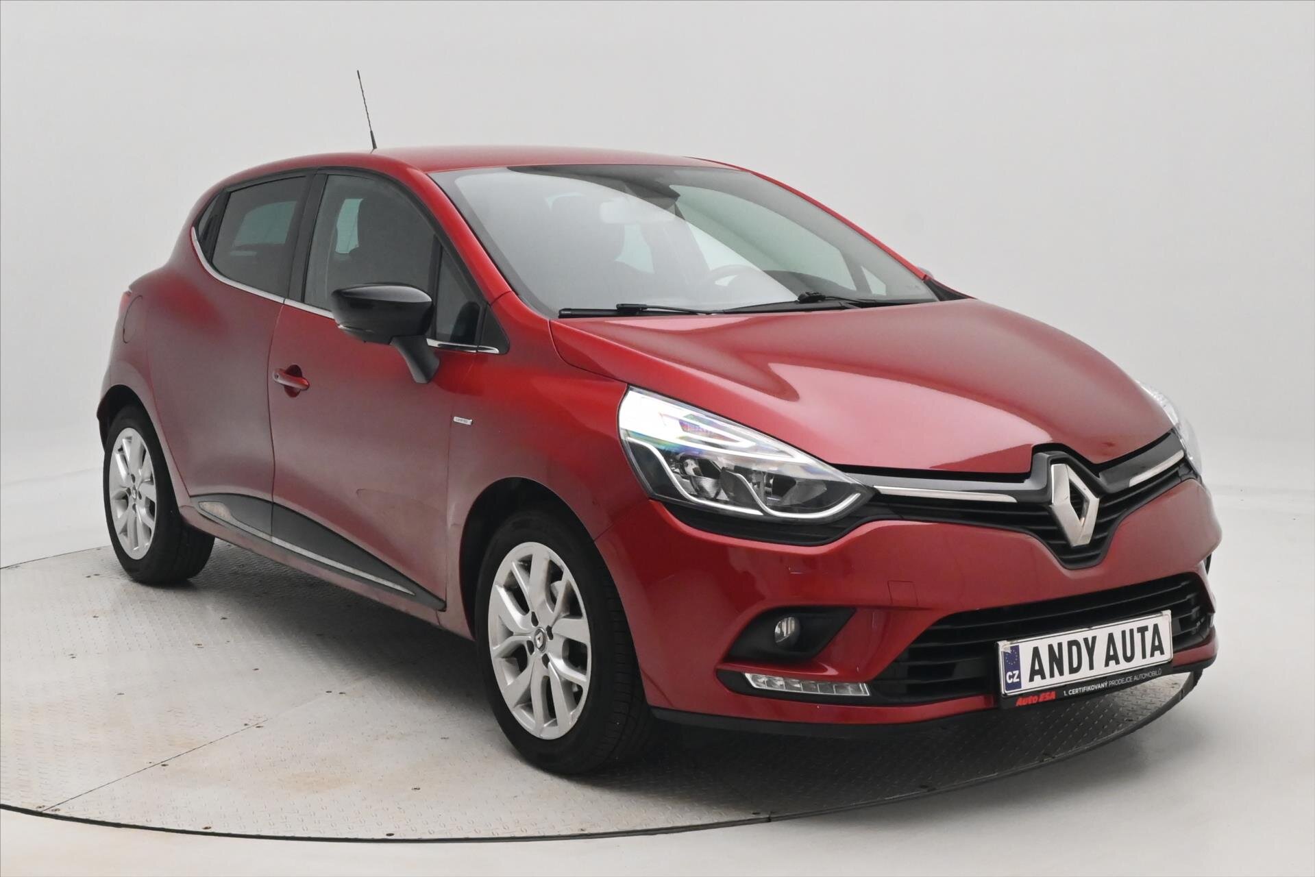 Renault Clio Hatchback 898,0 66 kw
