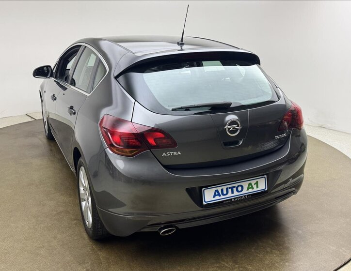 Opel Astra Hatchback 1,4 l 103 kw