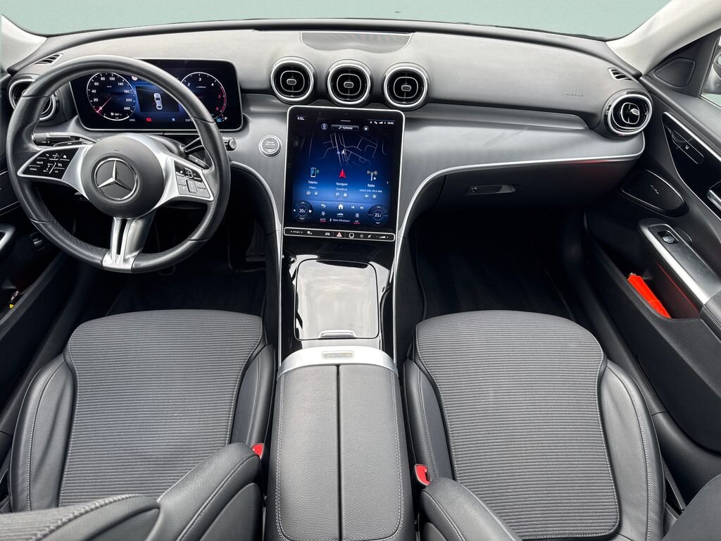 Mercedes-Benz Třídy C Sedan / Limuzína 2,0 l 147 kw