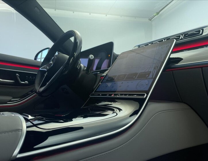 Mercedes-Benz Třídy S Ostatní 6,0 l 450 kw