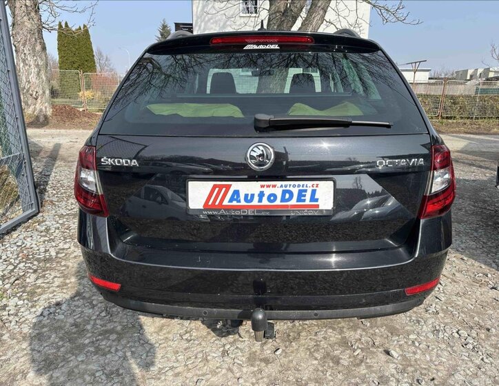 Škoda Octavia Kombi 2,0 l 110 kw