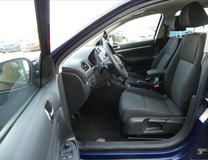 Volkswagen Golf Kombi 1,2 l 77 kw