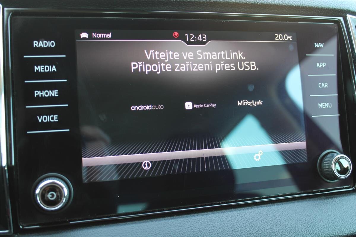 Škoda Karoq SUV / Terénní 1,5 l 110 kw