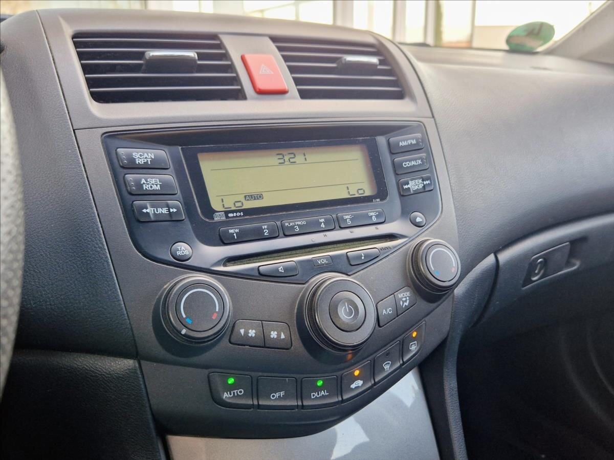 Honda Accord Sedan / Limuzína 2,0 l 114 kw