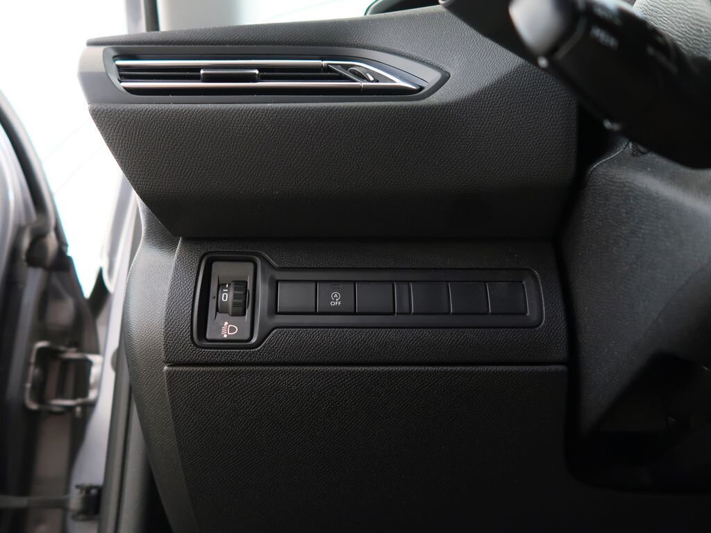 Peugeot 308 Hatchback 1,2 l 81 kw