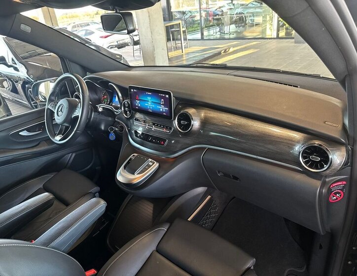 Mercedes-Benz EQV 19