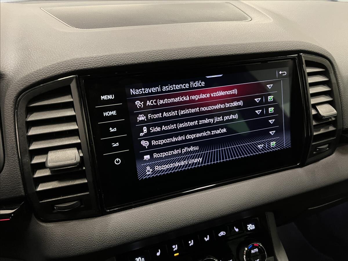 Škoda Karoq SUV / Terénní 2,0 l 140 kw