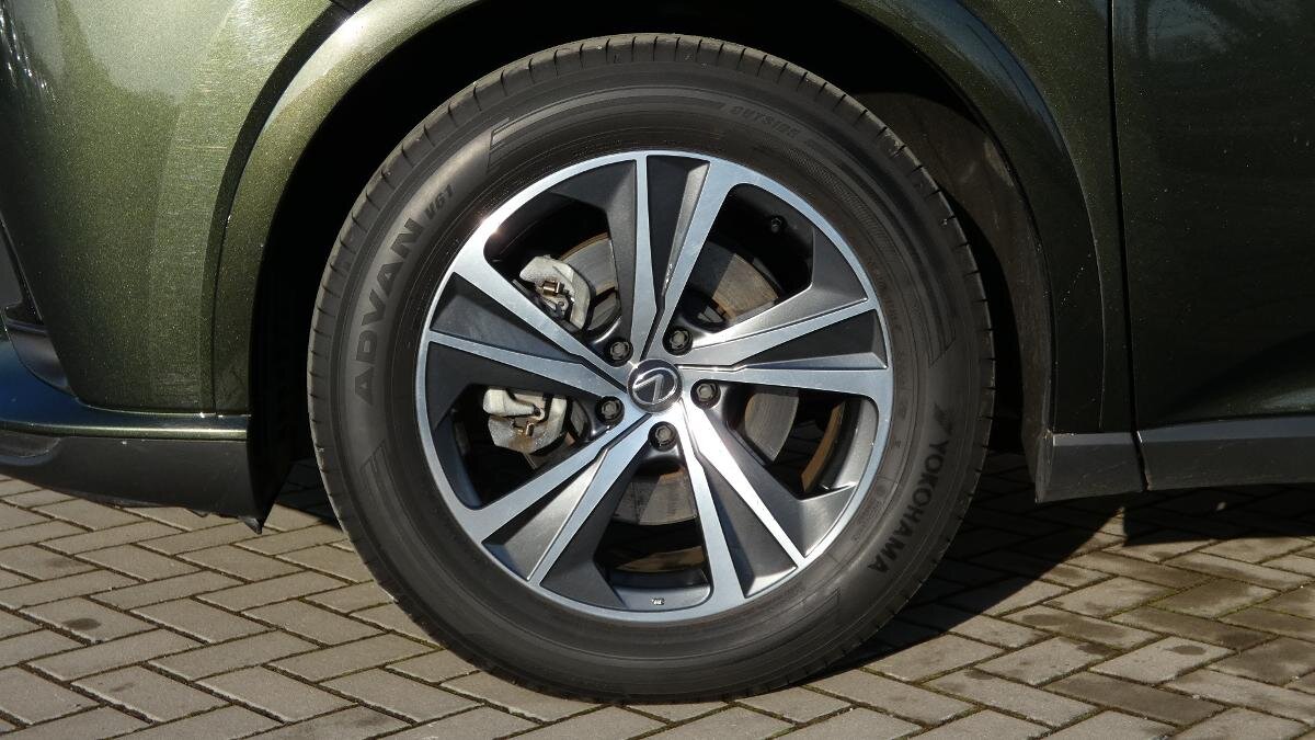 Lexus RX 350h SUV / Terénní 2,5 l 140 kw