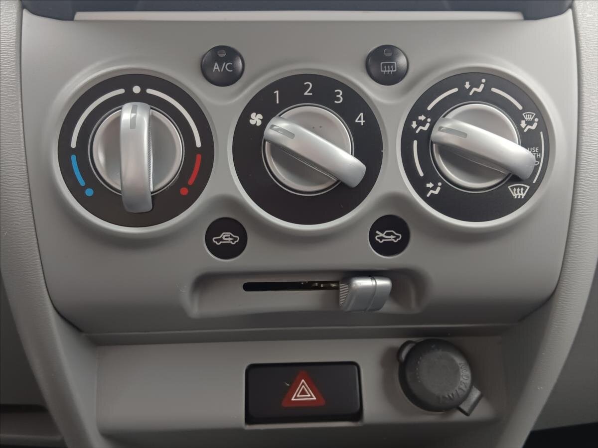 Suzuki Alto Hatchback 996,0 50 kw