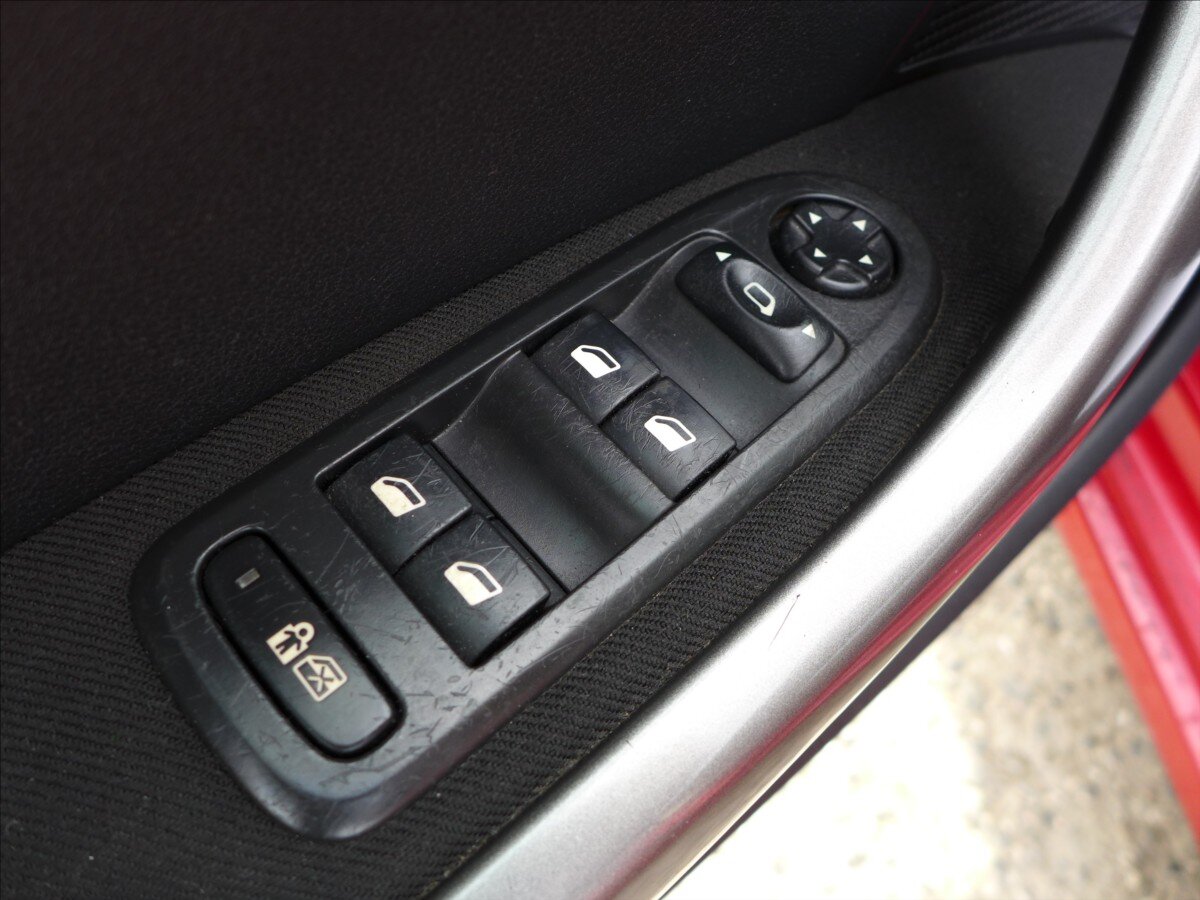 Peugeot 308 Kombi 1,6 l 80 kw