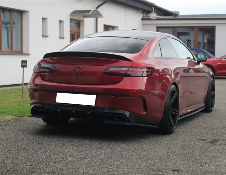 Mercedes-Benz Třídy E 6