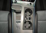 Land Rover Defender 27