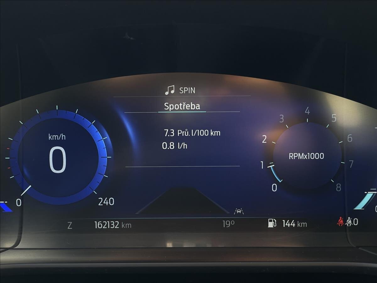 Ford Kuga SUV / Terénní 1,5 l 110 kw