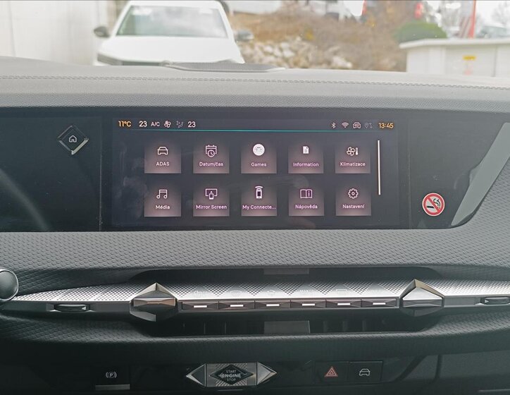 DS Automobiles DS4 Hatchback 1,6 l 133 kw