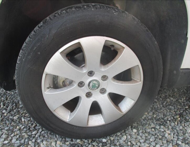 Škoda Yeti SUV / Terénní 1,4 l 90 kw