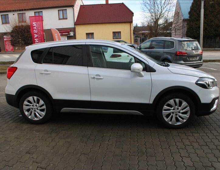 Suzuki SX4 S-Cross SUV 1,4 l 95 kw