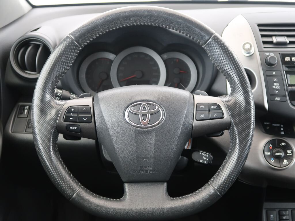 Toyota RAV4 SUV / Terénní 2,0 l 116 kw