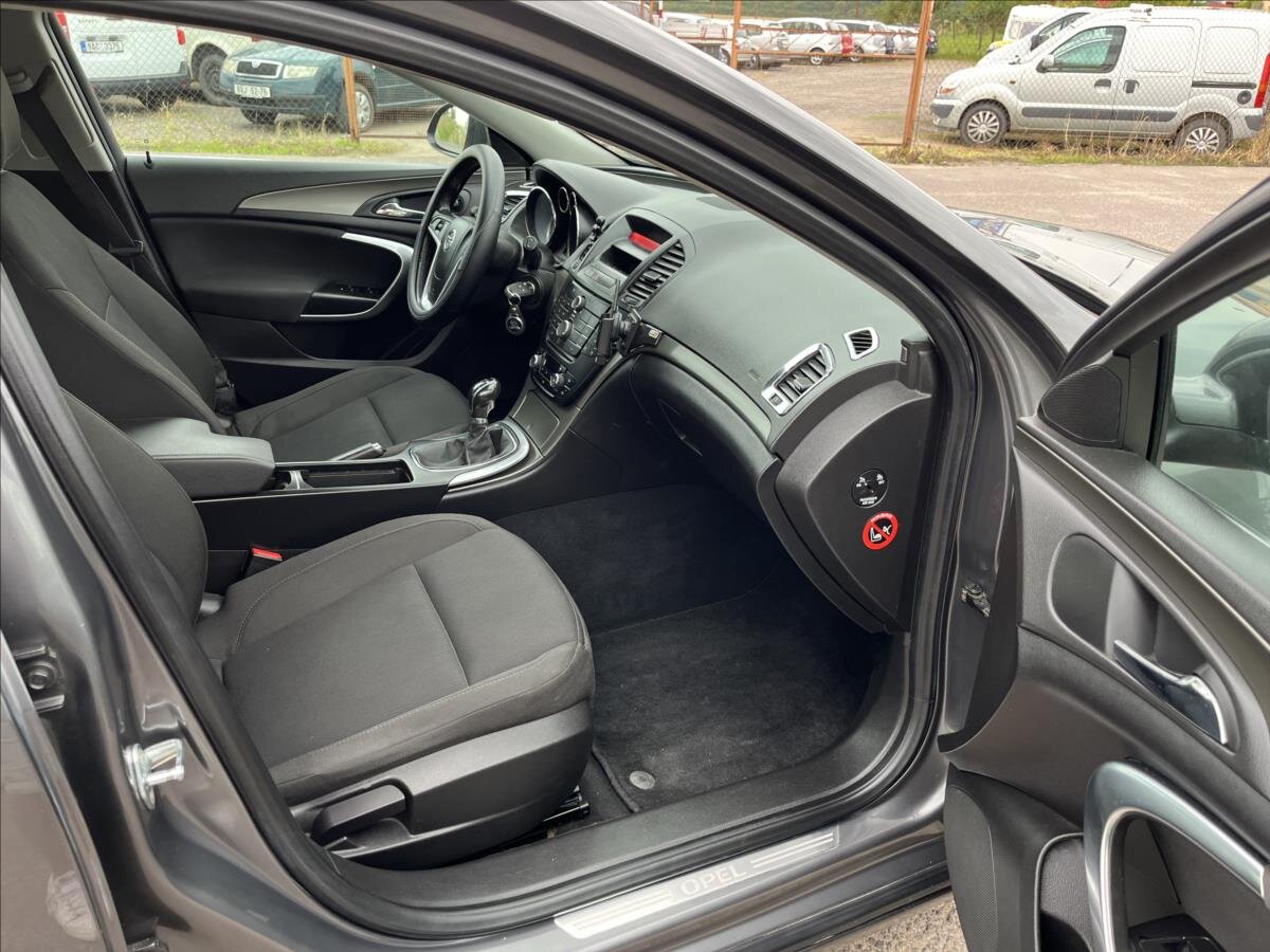 Opel Insignia Liftback 2,0 l 96 kw