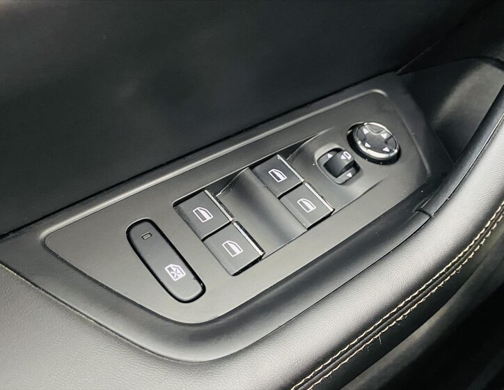 Peugeot 508 Kombi 2,0 l 120 kw