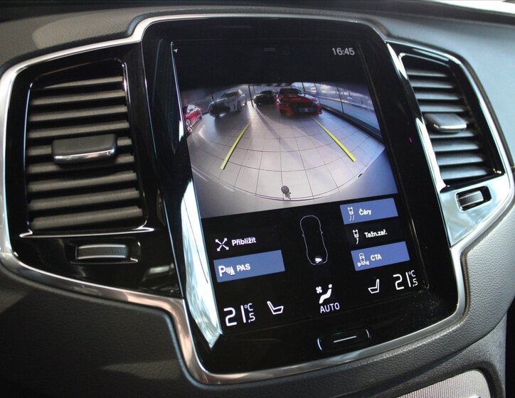 Volvo XC90 SUV / Terénní 2,0 l 173 kw