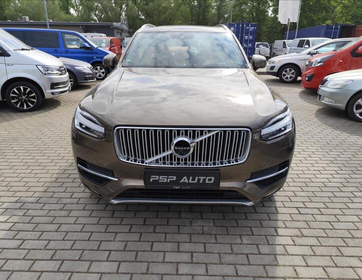 Volvo XC90 8