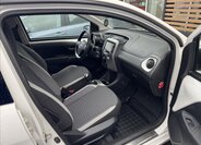Toyota Aygo Hatchback 998,0 53 kw