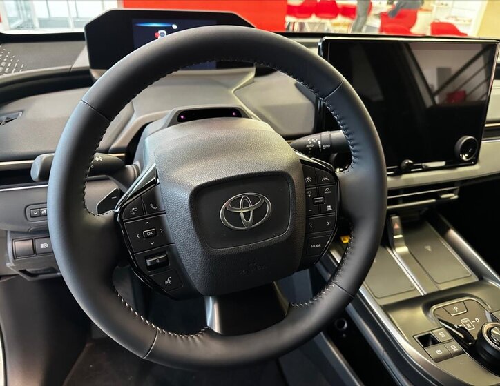 Toyota bZ4X SUV / Terénní 0,0 252 kw