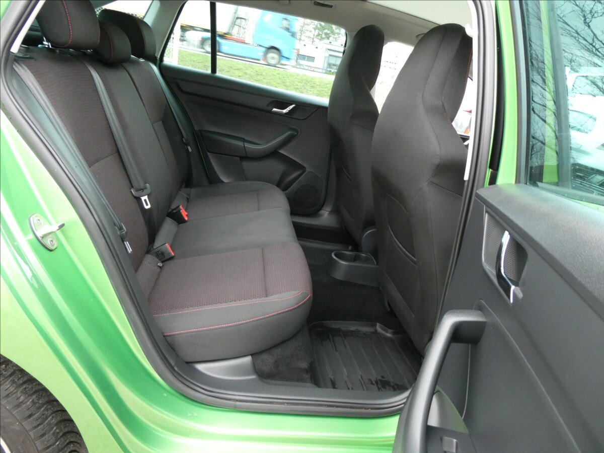 Škoda Rapid Hatchback 1,2 l 77 kw