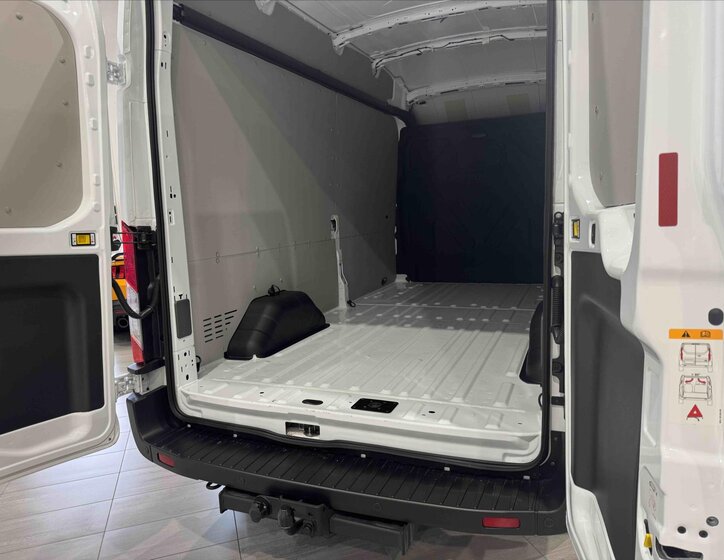 Ford Transit VAN / Minibus 2,0 l 121 kw