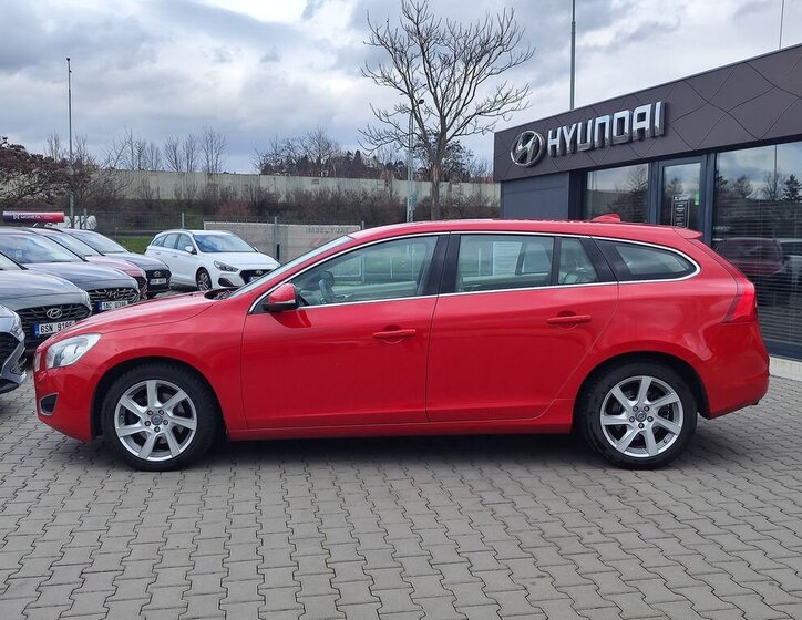 Volvo V60 Kombi 2,0 l 120 kw