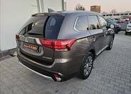 Mitsubishi Outlander 6