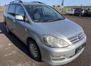 Toyota Avensis Verso 3