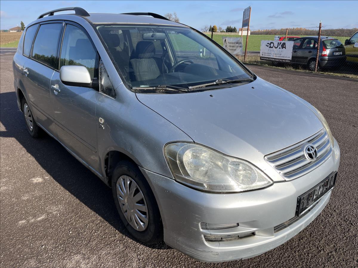 Toyota Avensis Verso
