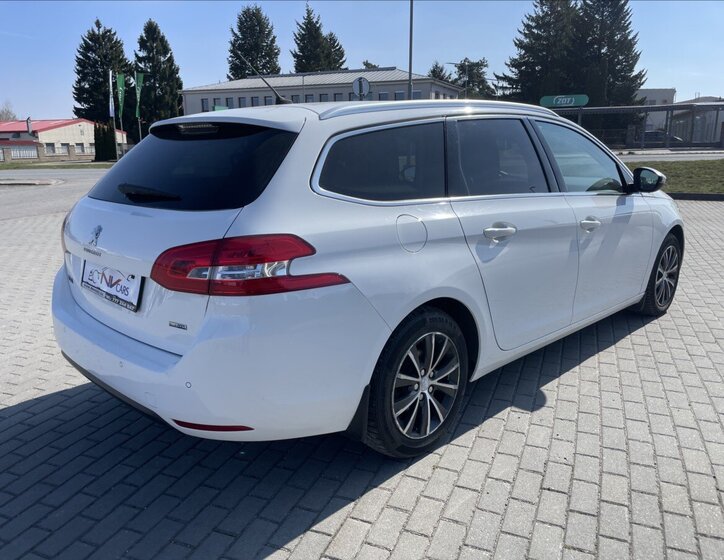 Peugeot 308 Kombi 1,6 l 88 kw