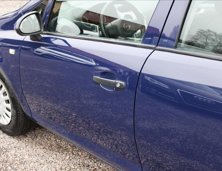 Opel Corsa Hatchback 998,0 44 kw