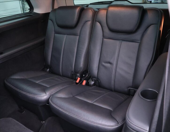 Mercedes-Benz GL SUV 3,0 l 155 kw